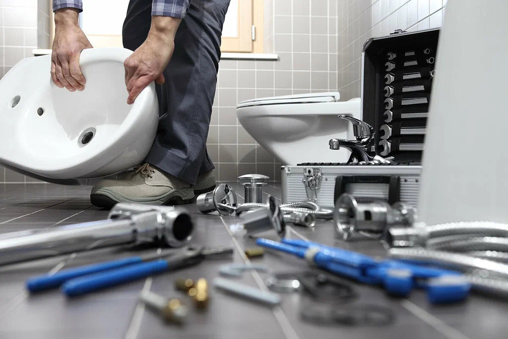 Professional bathroom plumbing repair in Santa Monica